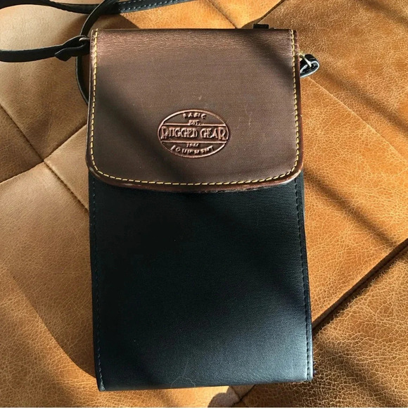 Vintage Basic  Equipment Rugged Gear Crossbody Wallet - Removable strap - Picture 1 of 7